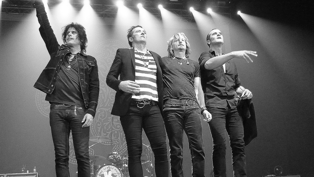 Stone Temple Pilots Image 2
